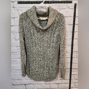RD Style black and white heathered cowl neck sweater Size Medium